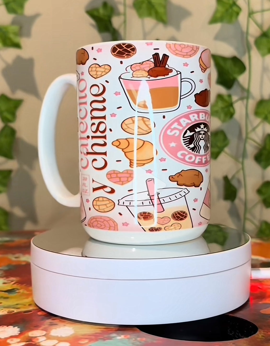 Cafecito y chisme mug