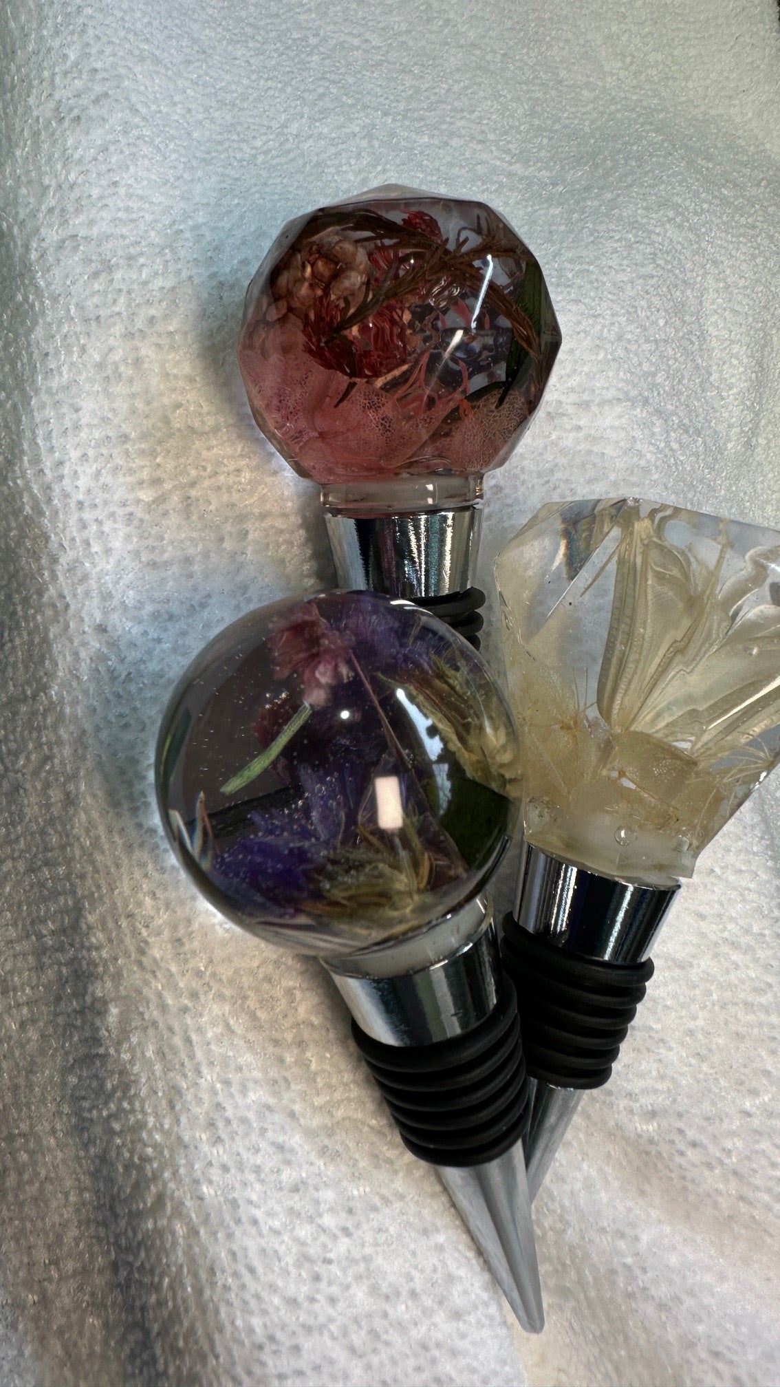 wine stoppers, floral resin